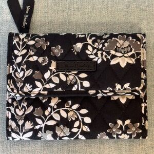 Vera Bradley Black and Cream Floral Wallet NWOT